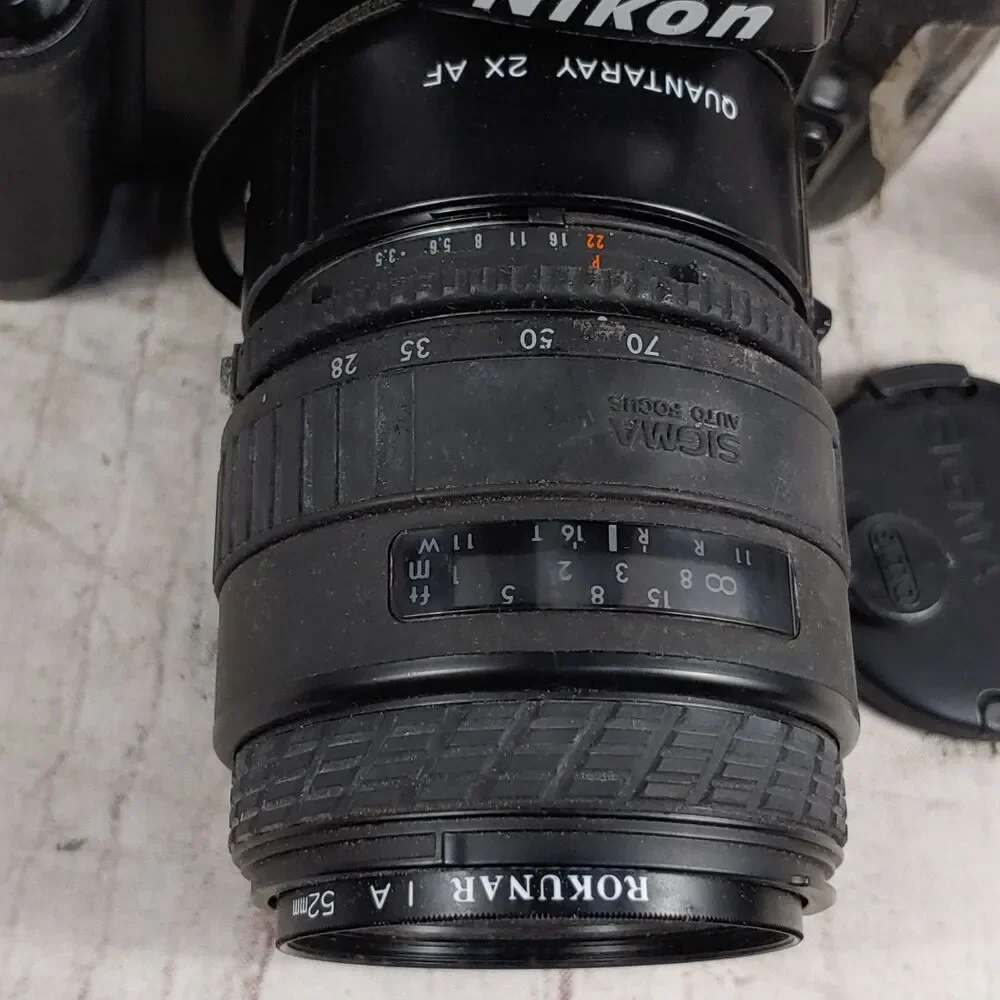 UNTESTED - Nikon N6006 AF Film Camera w/ Lens and Flash - PARTS OR REPAIR